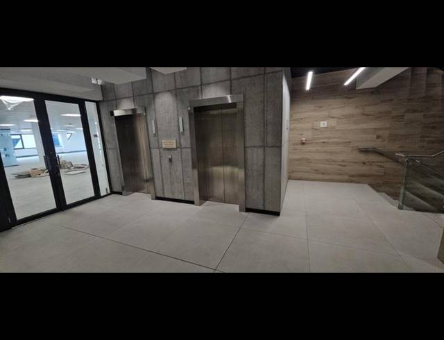 BUSINESS PROPERTY TO RENT IN VORNA VALLEY